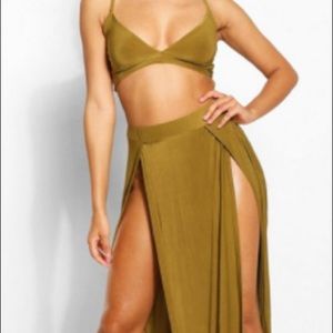 Two-piece set: Bralet & Split Maxi Skirt (Purple)